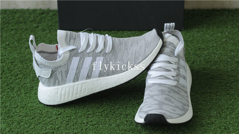 Real Boost Adidas NMD R2 Primeknit BY9520